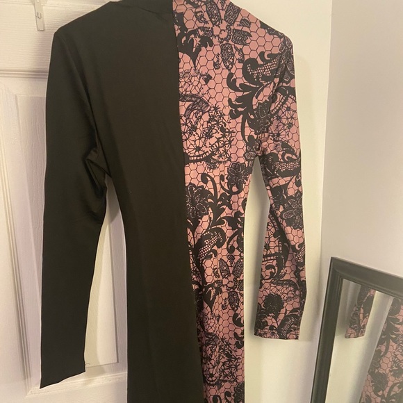 ROASO Women's Lace Patchwork See-through Round Neck Junpsuit - Picture 4 of 4